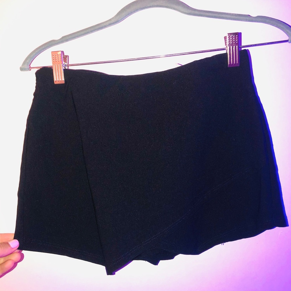 American Threads Envelope Skort